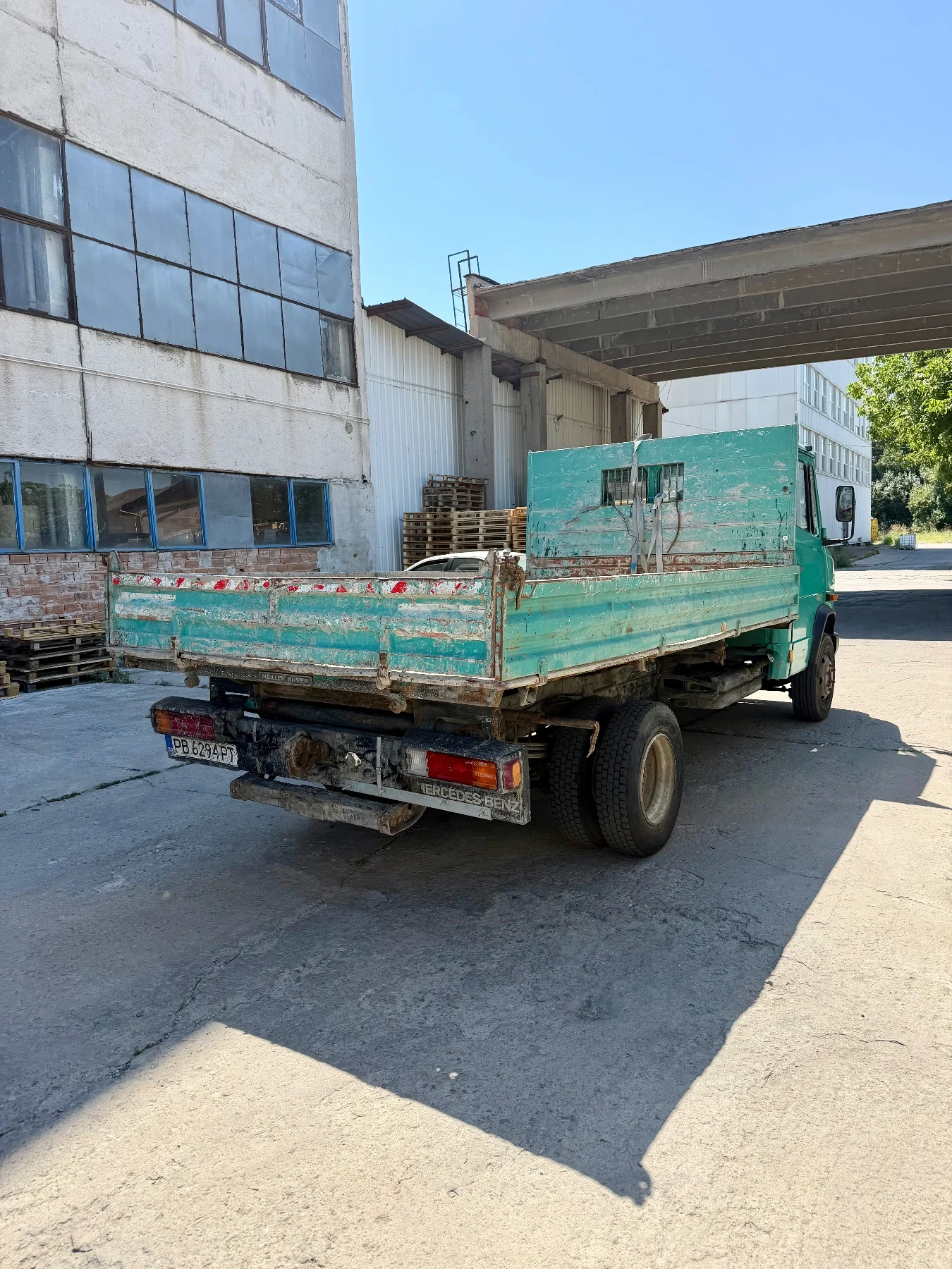 Mercedes-Benz 811 САМОСВАЛ, снимка 5 - Камиони - 55538509