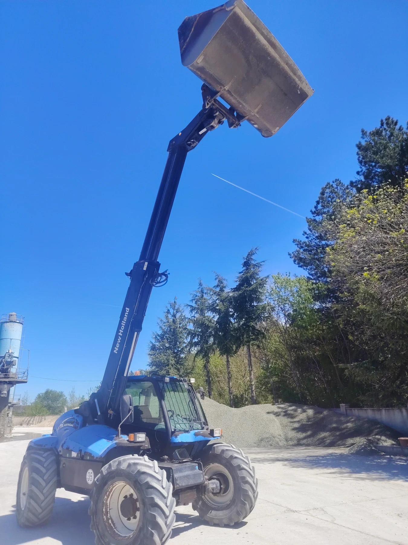 Челен товарач New Holland Ml 34A, снимка 6 - Индустриална техника - 54341559
