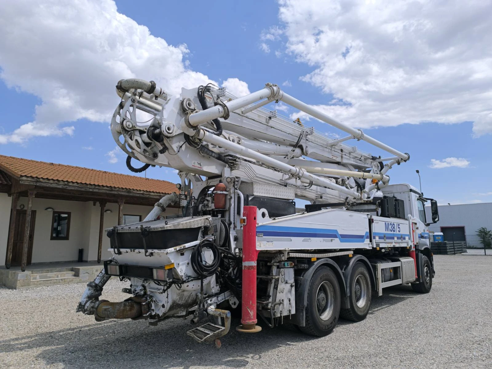 Бетон помпа Mercedes-Benz AROCS 2840 SCHWING S38SX-5, снимка 7 - Индустриална техника - 55220843