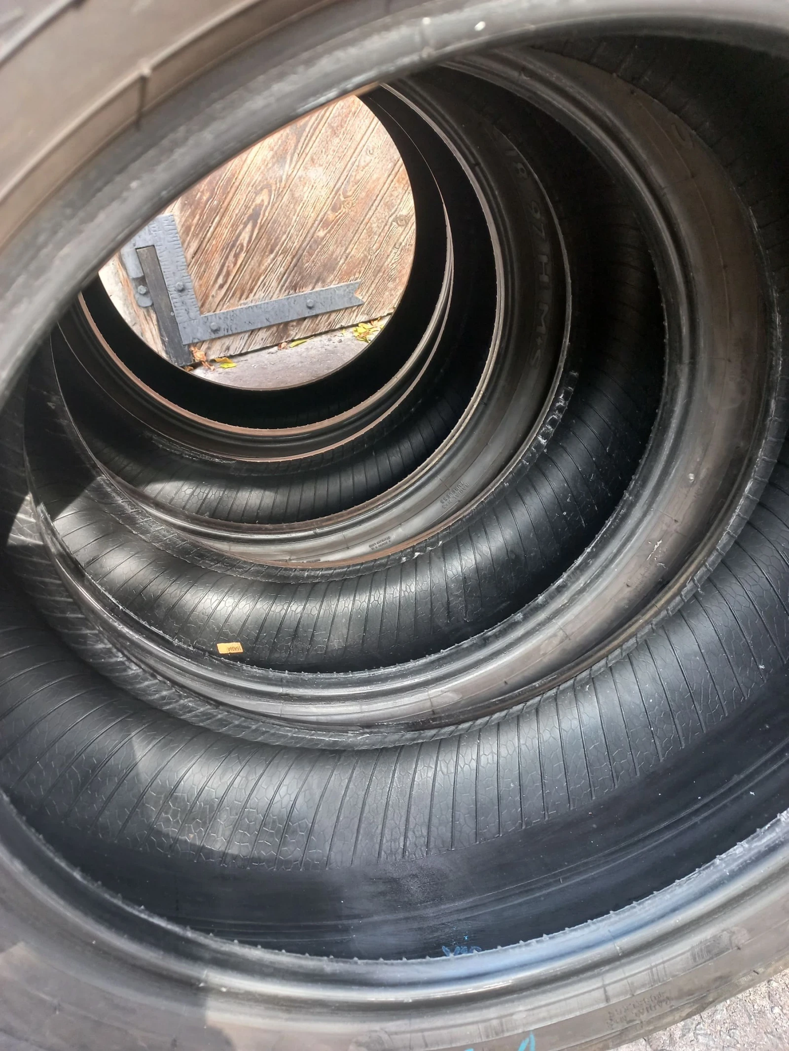 ���� 235/50R18 | Mobile.bg � ����������� 8