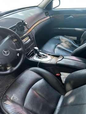 Mercedes-Benz E 320, снимка 4