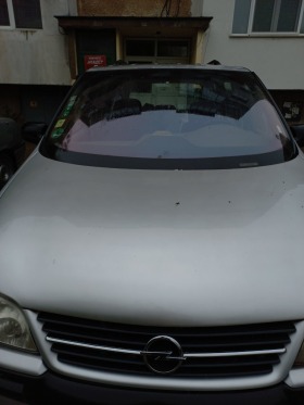 Opel Sintra 2.2