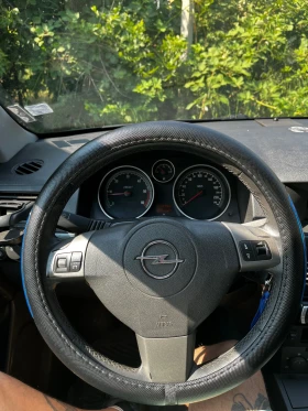     Opel Astra H GTC