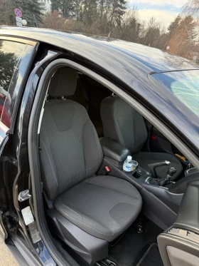 Ford Focus 1.6 120кс ГАЗ ПЕРФЕКТНА!, снимка 10