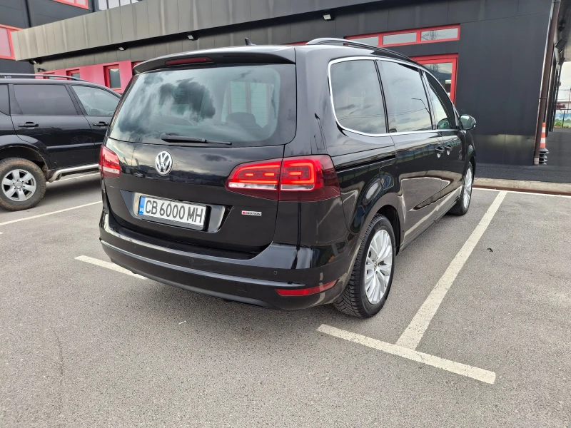 VW Sharan 2.0 TDI* 220 к.с.* R-Line* 4 MOTION* Автомат* 6+ 1, снимка 5 - Автомобили и джипове - 52223453