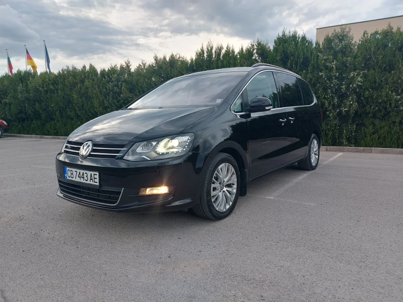 VW Sharan 2.0 TDI* 184 к.с.* R-Line* 4 MOTION* Автомат* 6+ 1, снимка 3 - Автомобили и джипове - 47532779