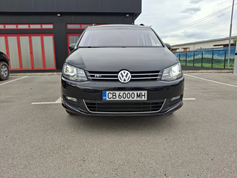 VW Sharan 2.0 TDI* 220 к.с.* R-Line* 4 MOTION* Автомат* 6+ 1, снимка 2 - Автомобили и джипове - 52223453