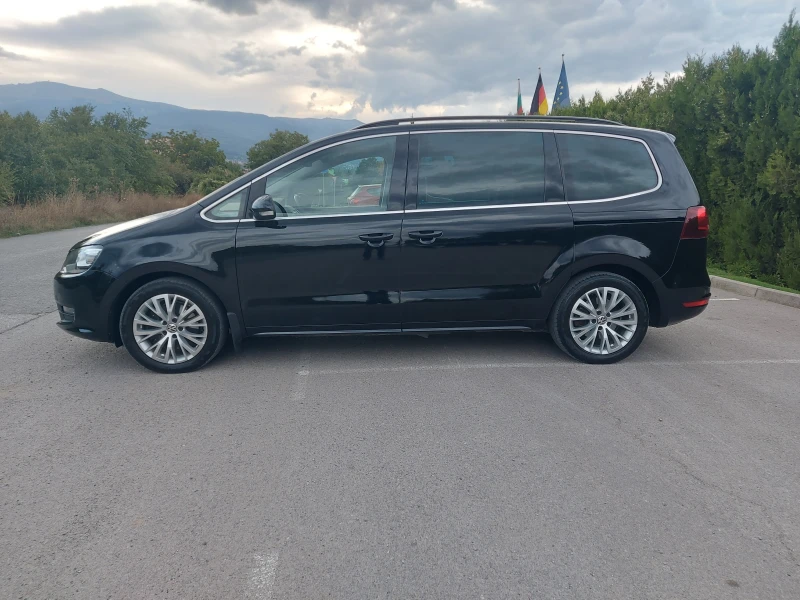 VW Sharan 2.0 TDI* 184 к.с.* R-Line* 4 MOTION* Автомат* 6+ 1, снимка 4 - Автомобили и джипове - 47532779