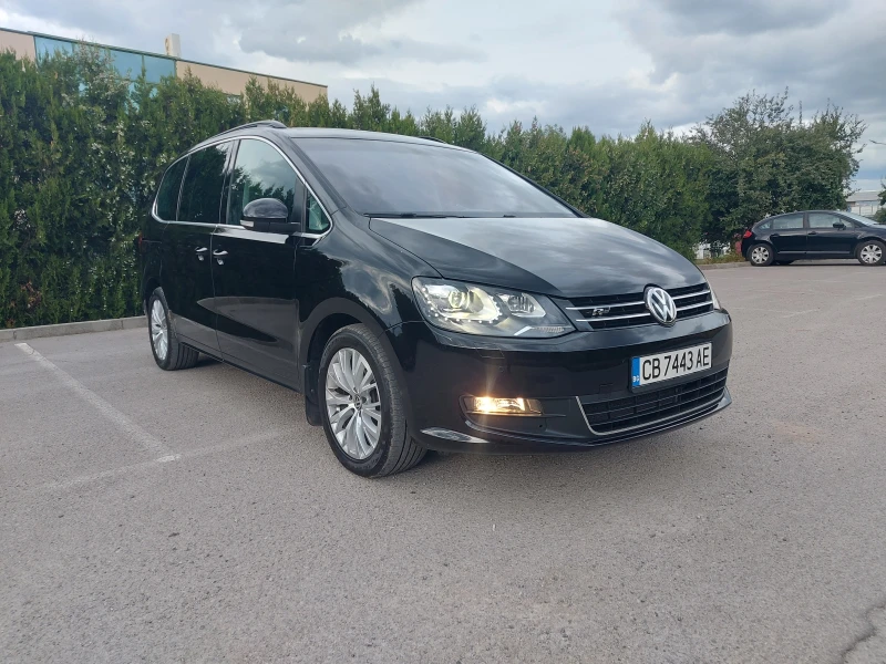 VW Sharan 2.0 TDI* 184 к.с.* R-Line* 4 MOTION* Автомат* 6+ 1, снимка 1 - Автомобили и джипове - 47532779