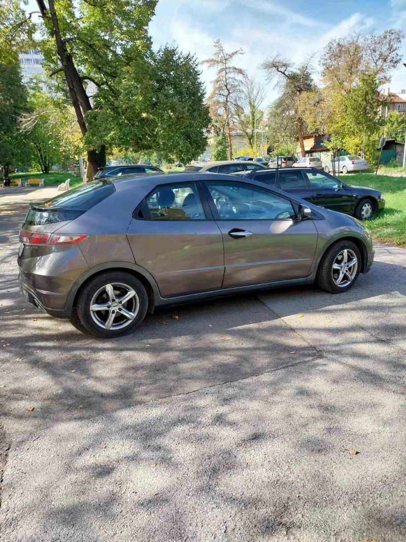 Honda Civic, снимка 2 - Автомобили и джипове - 47704023