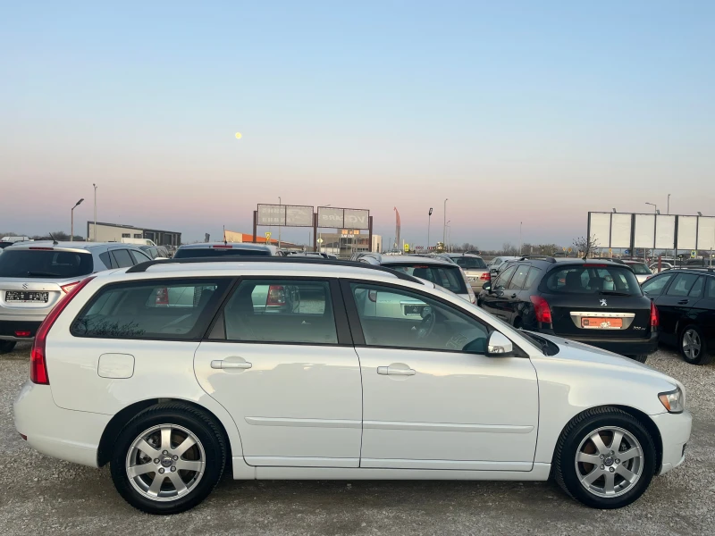 Volvo V50 1.6D, 115 kc.6СКОРОСТИ, ЛИЗИНГ, снимка 8 - Автомобили и джипове - 49088440