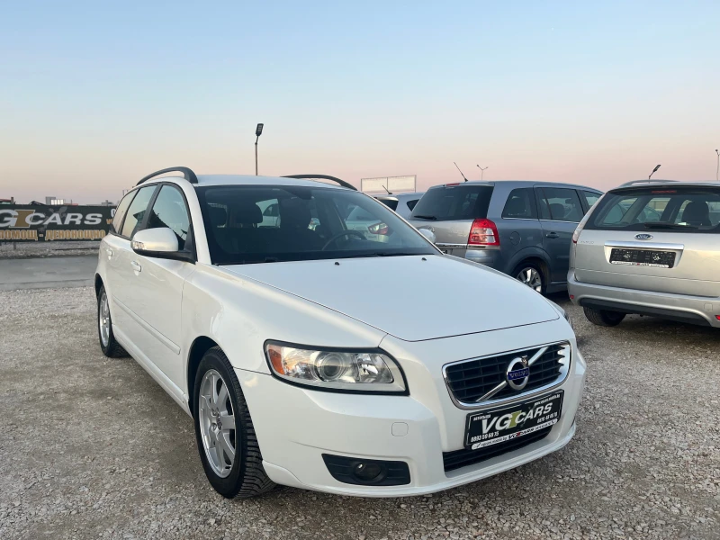 Volvo V50 1.6D, 115 kc.6СКОРОСТИ, ЛИЗИНГ, снимка 1 - Автомобили и джипове - 49088440