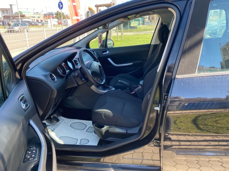 Peugeot 308 1.6HDi/7МЕСТЕН/PANORAMA, снимка 8 - Автомобили и джипове - 49232811