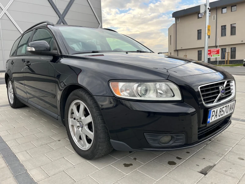 Volvo V50 Перфектен , снимка 10 - Автомобили и джипове - 49268976