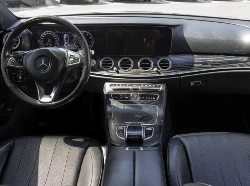 Mercedes-Benz E 300 2018 Mercedes-Benz E-Class E 300, снимка 7 - Автомобили и джипове - 52302524