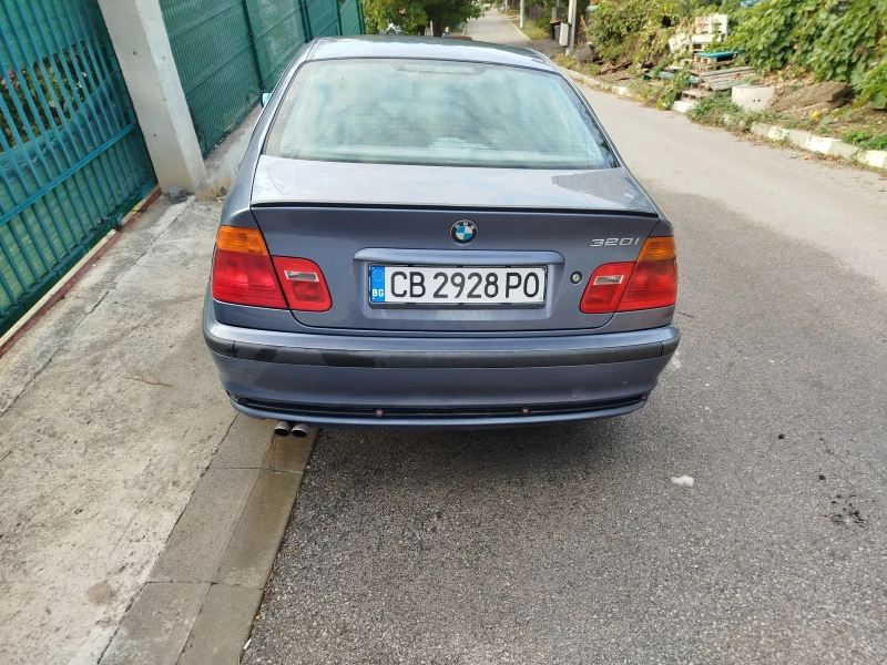 BMW 320 Газ бензин, снимка 4 - Автомобили и джипове - 52324489