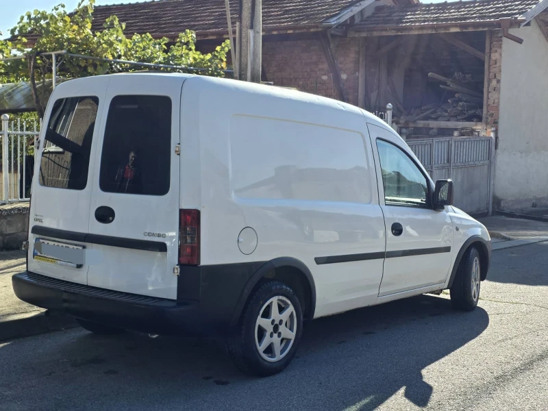 Opel Combo, снимка 2 - Автомобили и джипове - 52811721