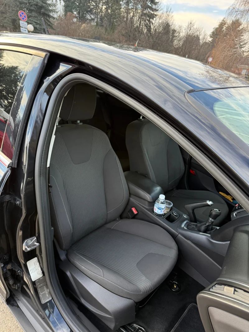 Ford Focus 1.6 120кс ГАЗ ПЕРФЕКТНА!, снимка 10 - Автомобили и джипове - 52830049