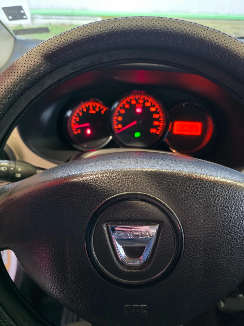 Dacia Dokker 1.5 dci, снимка 15 - Автомобили и джипове - 53157682