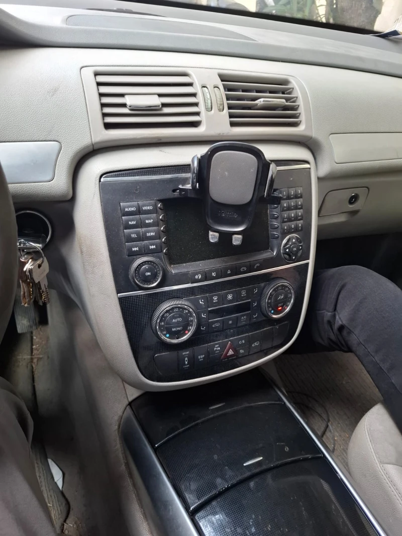 Mercedes-Benz R 320 3.2D, снимка 9 - Автомобили и джипове - 53490366