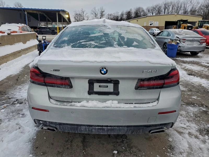 BMW 540 540 XI* Digital* Кожа* Подгрев* Keyless* Blind spo, снимка 6 - Автомобили и джипове - 53076298