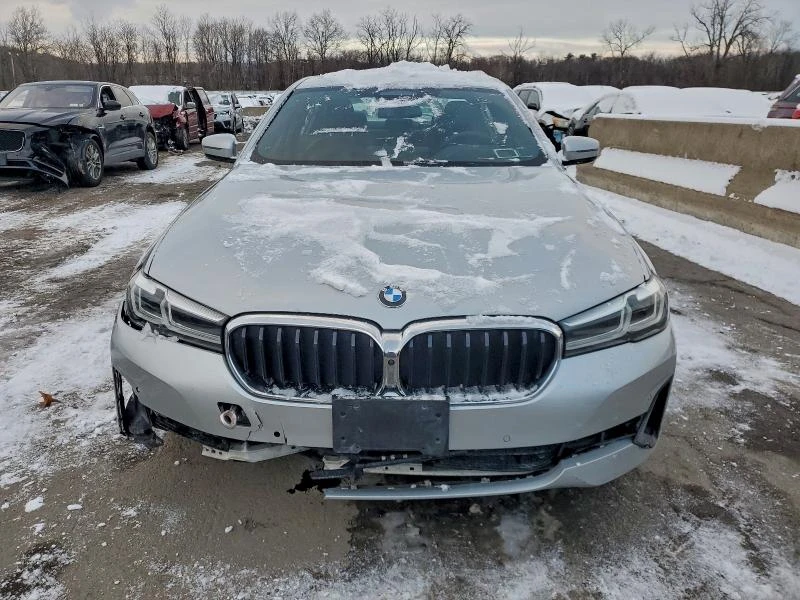 BMW 540 540 XI* Digital* Кожа* Подгрев* Keyless* Blind spo, снимка 5 - Автомобили и джипове - 53076298