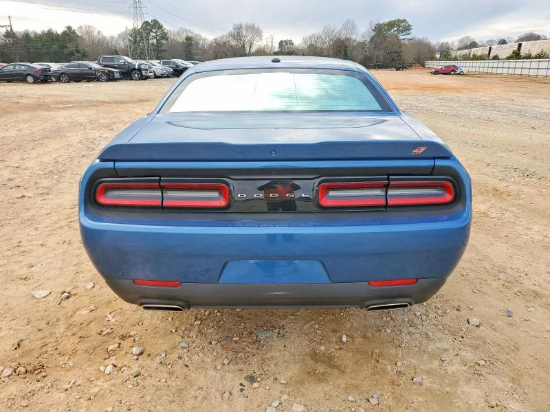 Dodge Challenger SXT AWD, снимка 5 - Автомобили и джипове - 53695954