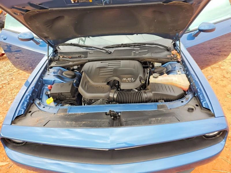 Dodge Challenger SXT AWD, снимка 11 - Автомобили и джипове - 53695954