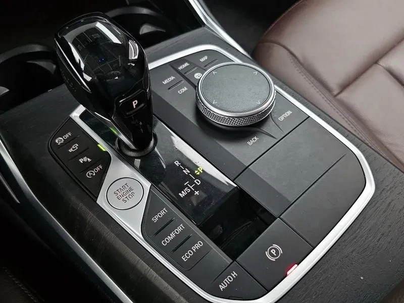 BMW 320, снимка 9 - Автомобили и джипове - 55275093