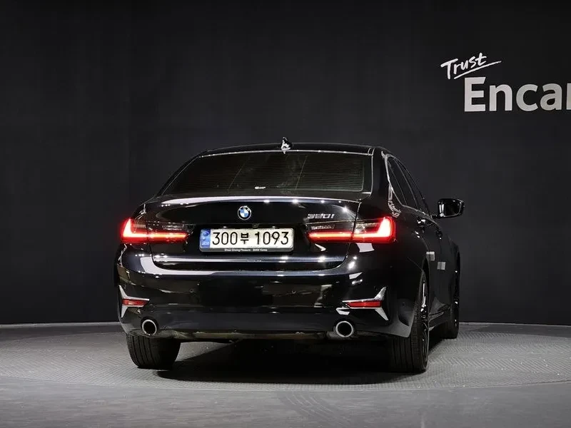 BMW 320, снимка 4 - Автомобили и джипове - 55275093