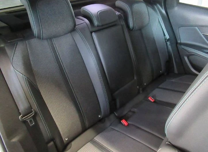 Peugeot 3008 1.5BlueHDI 130 ALLURE.KAMERA.LED.NAVI, снимка 11 - Автомобили и джипове - 55667106