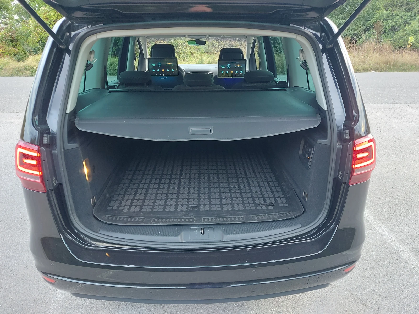 VW Sharan 2.0 TDI* 220 ..* R-Line* 4 MOTION* * 6+ 1 | Mobile.bg   15