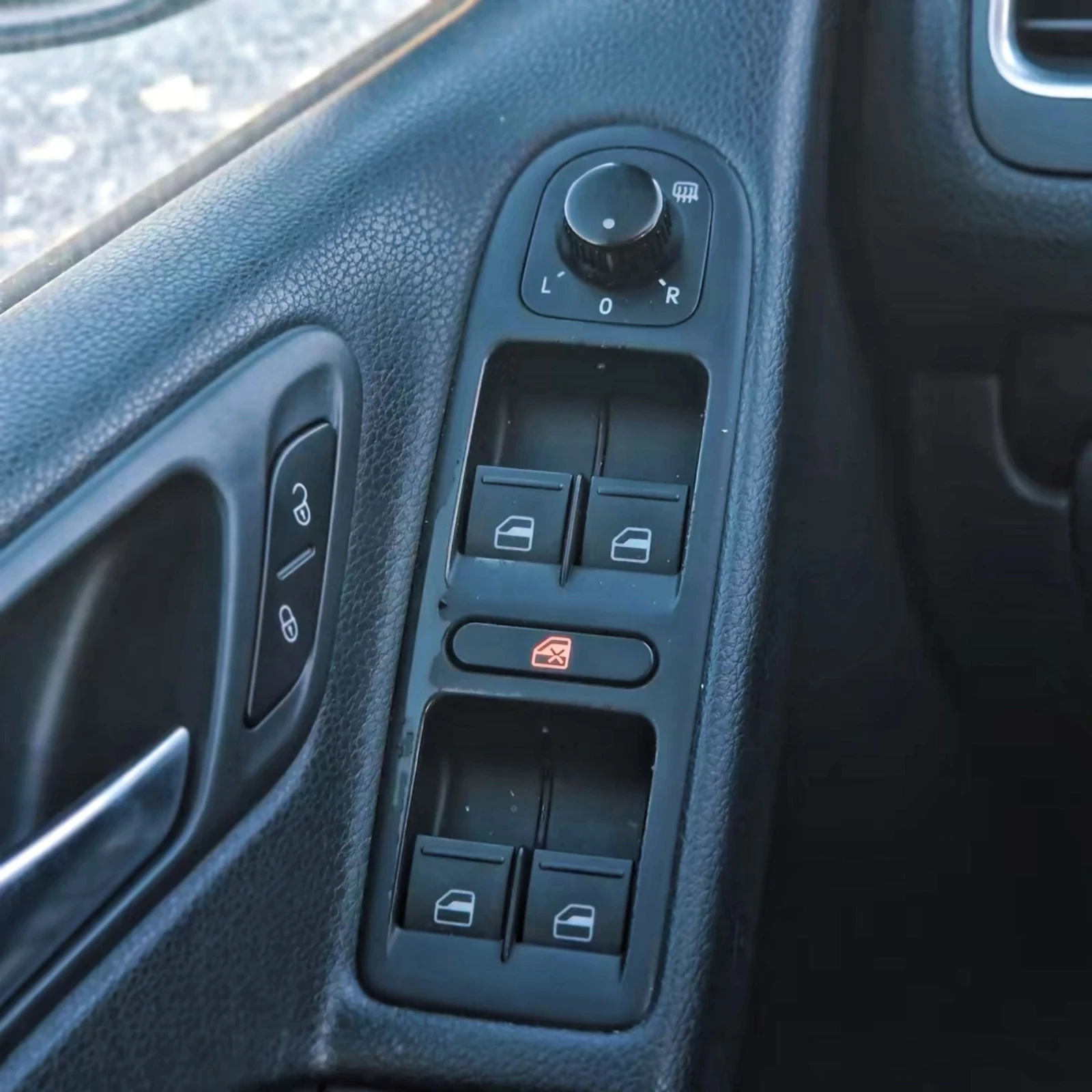 VW Golf 2.0 TDI 140kc - изображение 9
