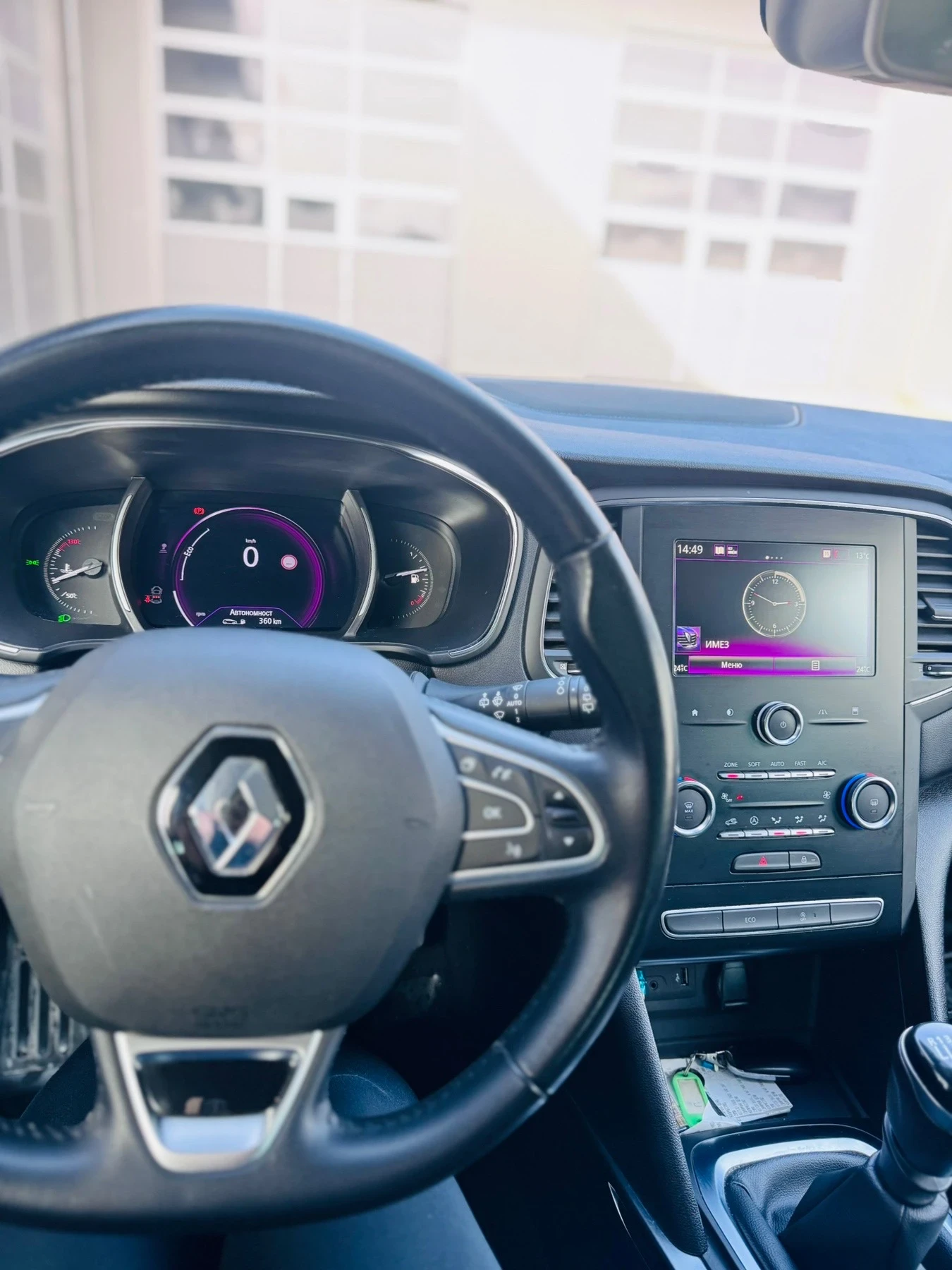 Renault Megane 1.3 Turbo 89Х KM Digital Keyless, снимка 4 - Автомобили и джипове - 53671101