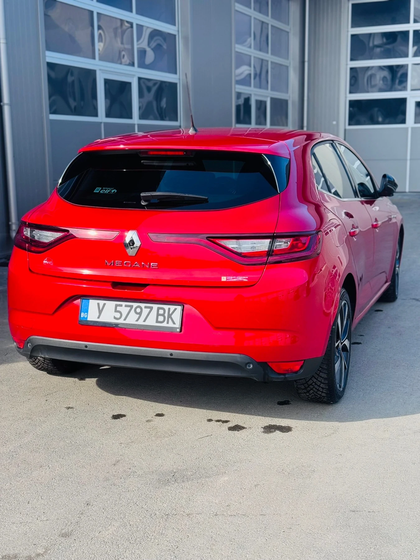 Renault Megane 1.3 Turbo 89Х KM Digital Keyless, снимка 3 - Автомобили и джипове - 53671101