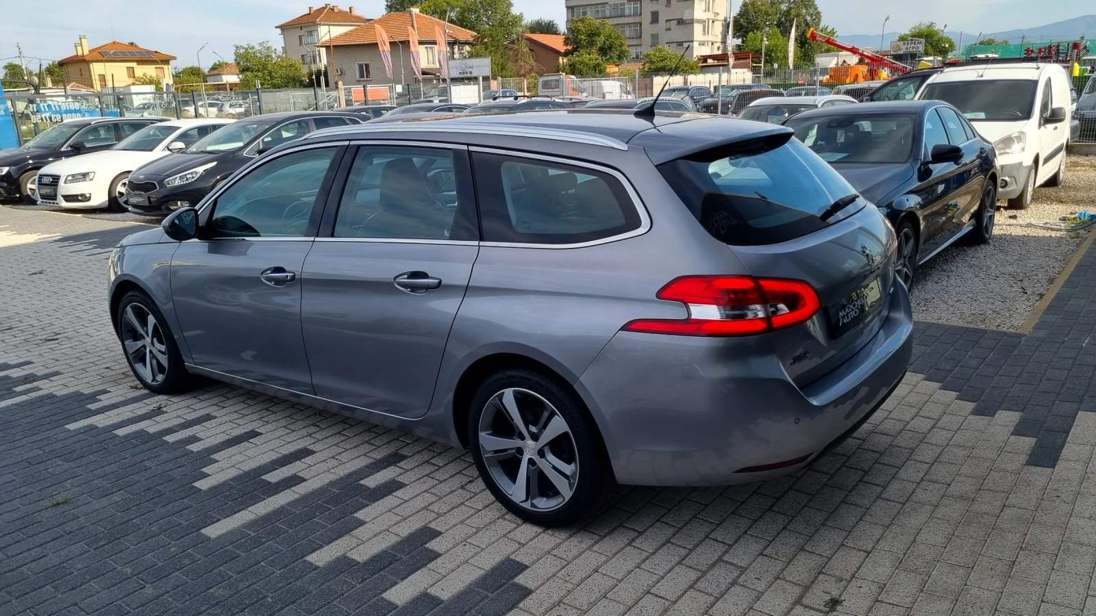 Peugeot 308 2, 0 d - изображение 4