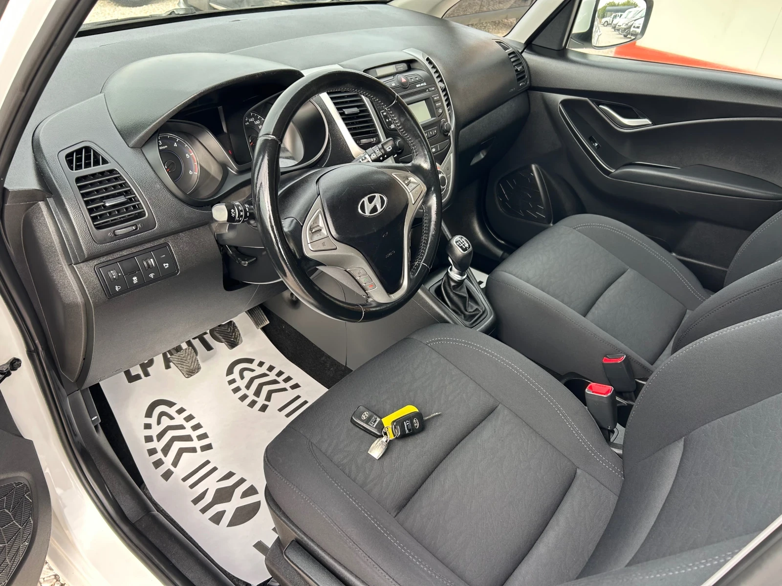 Hyundai Ix20 * 1.4* CRDI* 78к.с* 6ск*  - изображение 7