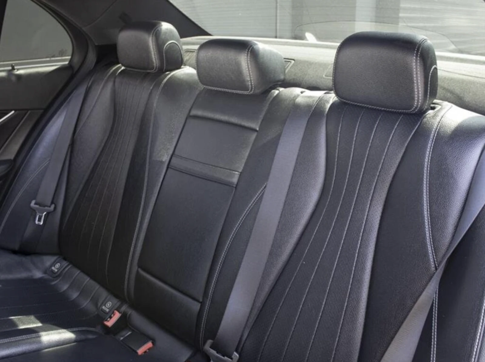 Mercedes-Benz E 300 2018 Mercedes-Benz E-Class E 300 - изображение 10