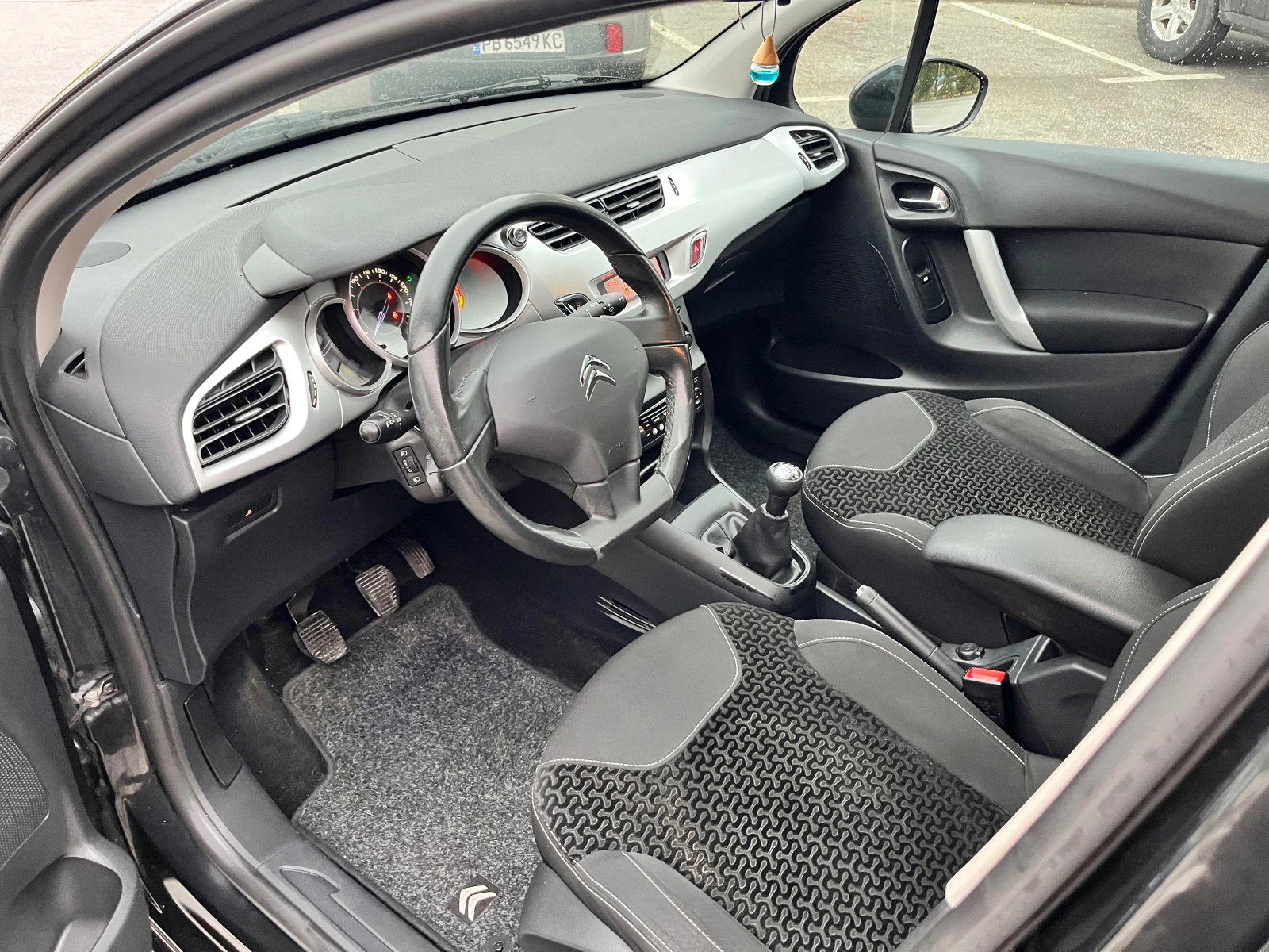 Citroen C3 1.1= бензин= Обслужен= 80000км!! - изображение 10