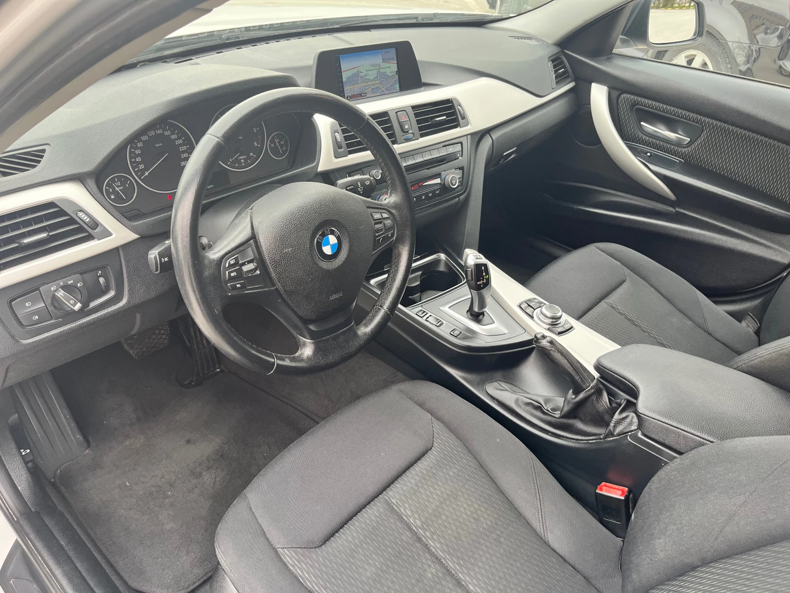 BMW 320 2.0d Бяла Перла= Навигация= Автоматик= Лед Фарове!, снимка 10 - Автомобили и джипове - 53831844