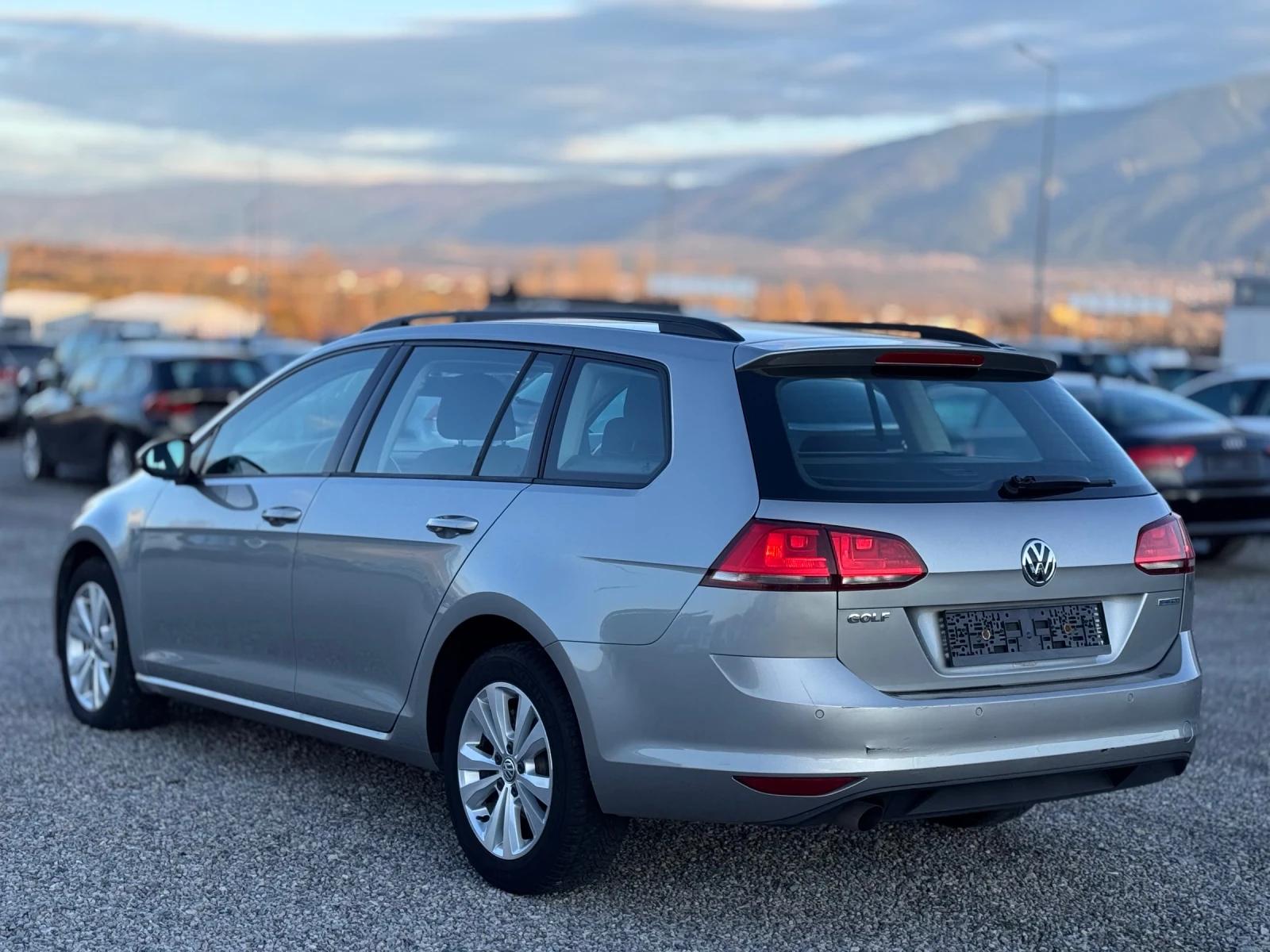 VW Golf Euro 6 | Mobile.bg   6