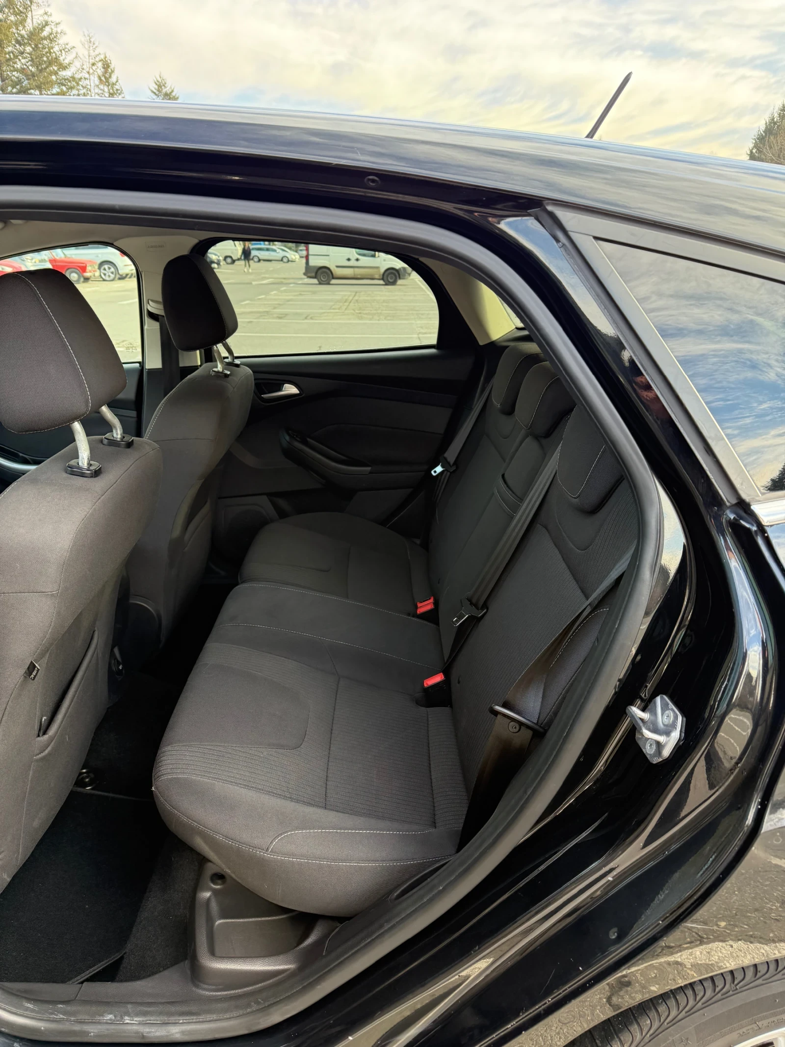 Ford Focus 1.6 120кс ГАЗ ПЕРФЕКТНА! - изображение 8