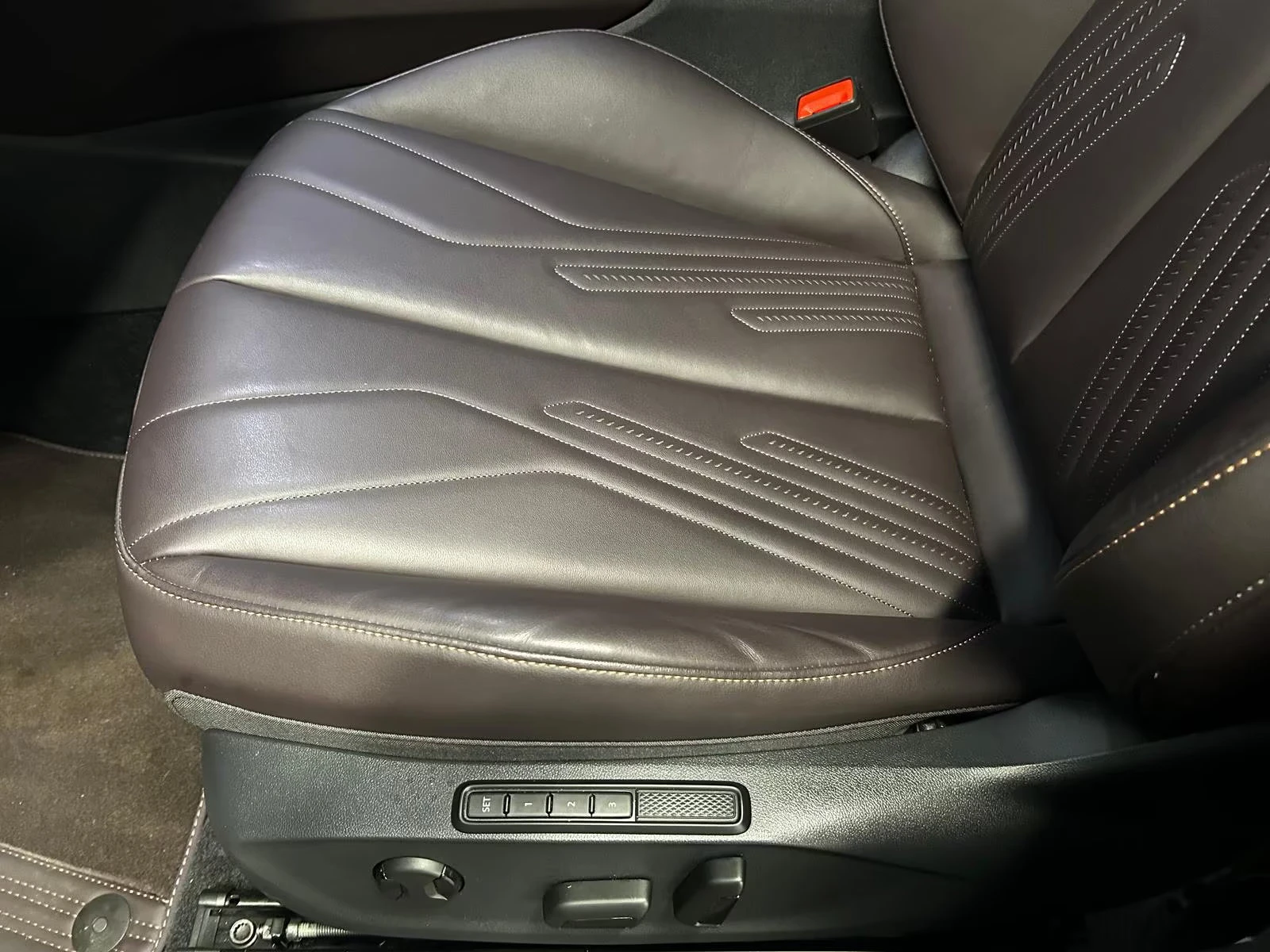 Cupra Terramar 1.5eTSI/150HP/MHEV/HUD/SENNHEISER/360/MEM/DSG/768g - изображение 10