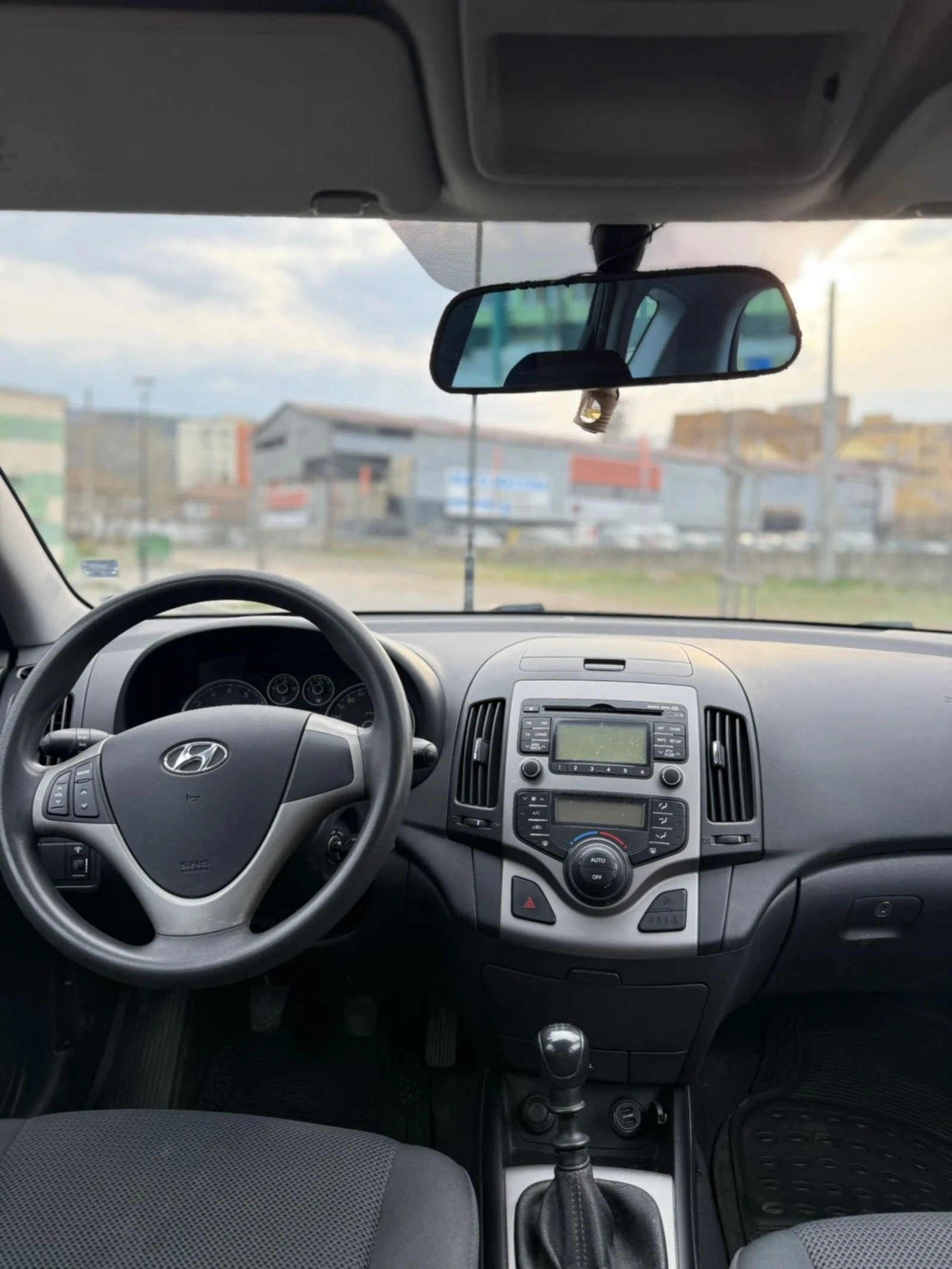 Hyundai I30 1.6I, снимка 5 - Автомобили и джипове - 53929516