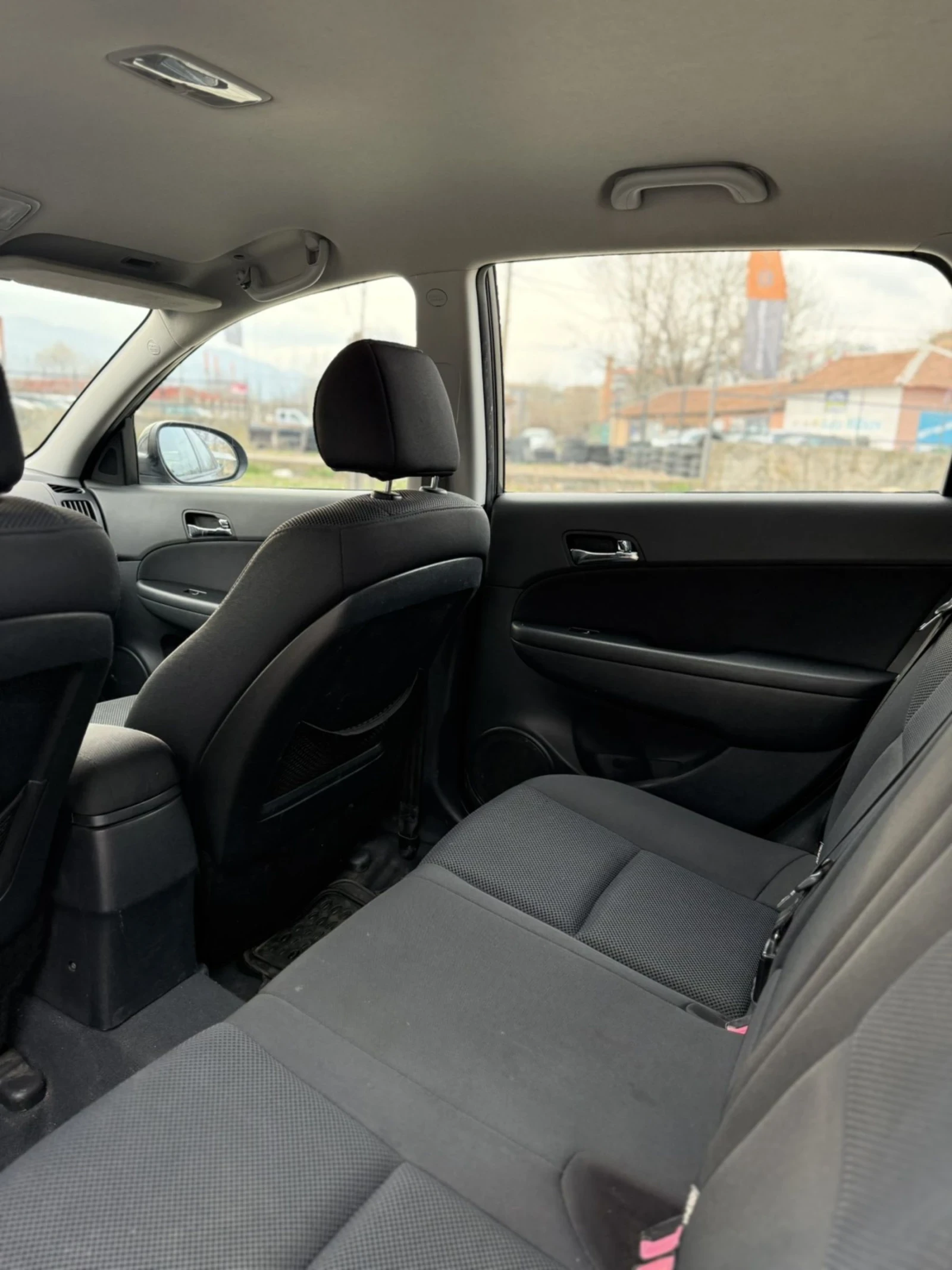 Hyundai I30 1.6I, снимка 7 - Автомобили и джипове - 53929516