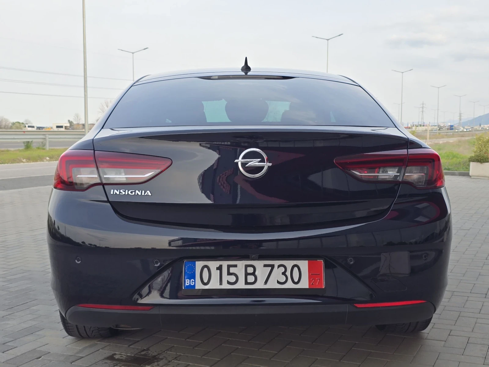 Opel Insignia 2.0CDTI/GRAND-SPORT/AVTOMAT-8ZF/360CAMERI/FULL, снимка 6 - Автомобили и джипове - 54184924