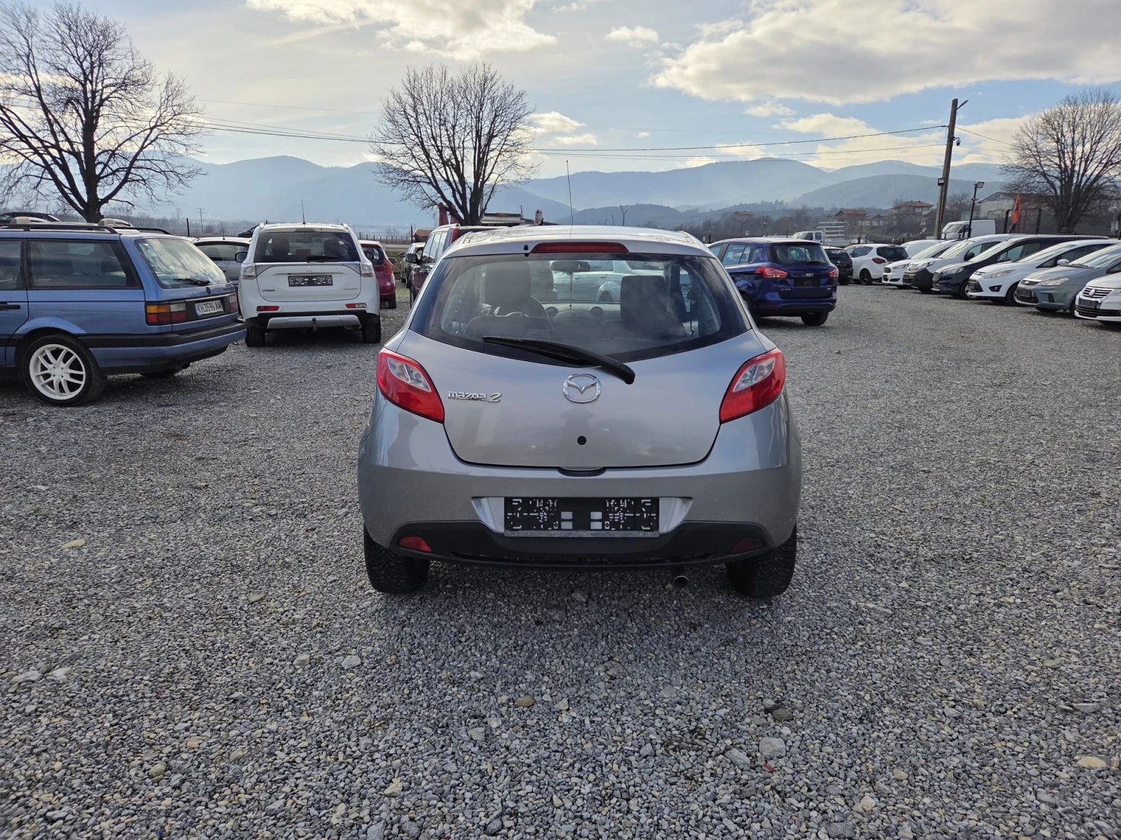 Mazda 2 Лек автомобил, снимка 5 - Автомобили и джипове - 55289148