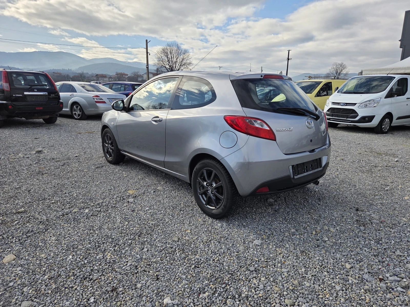 Mazda 2 Лек автомобил, снимка 4 - Автомобили и джипове - 55289148