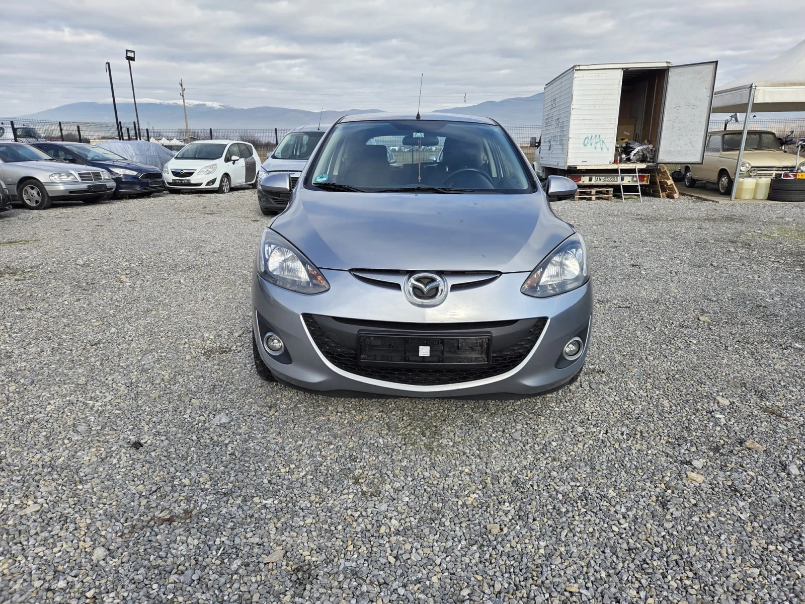 Mazda 2 Лек автомобил, снимка 3 - Автомобили и джипове - 55289148