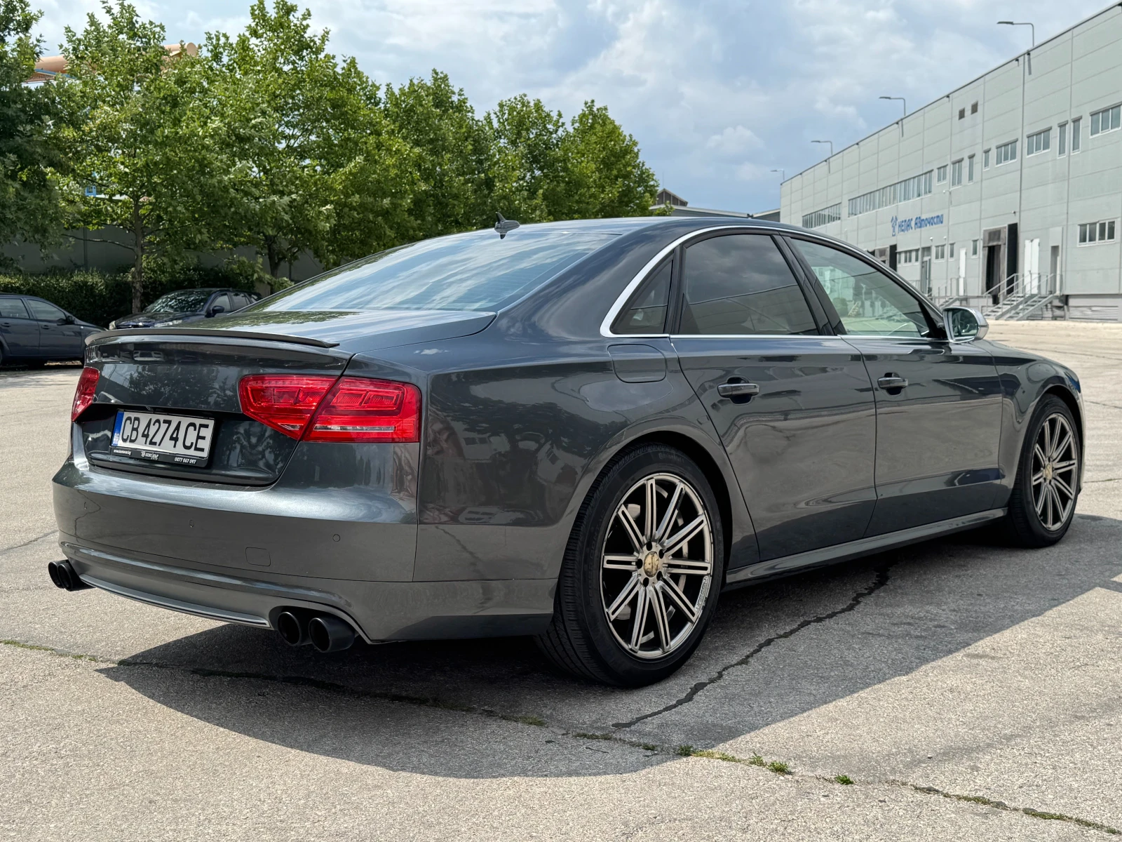 Audi S8 4.0i 520 к.с./ГАРАНЦИЯ, снимка 5 - Автомобили и джипове - 55330346